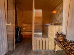 Comfortable Holiday Home With Jacuzzi and Sauna