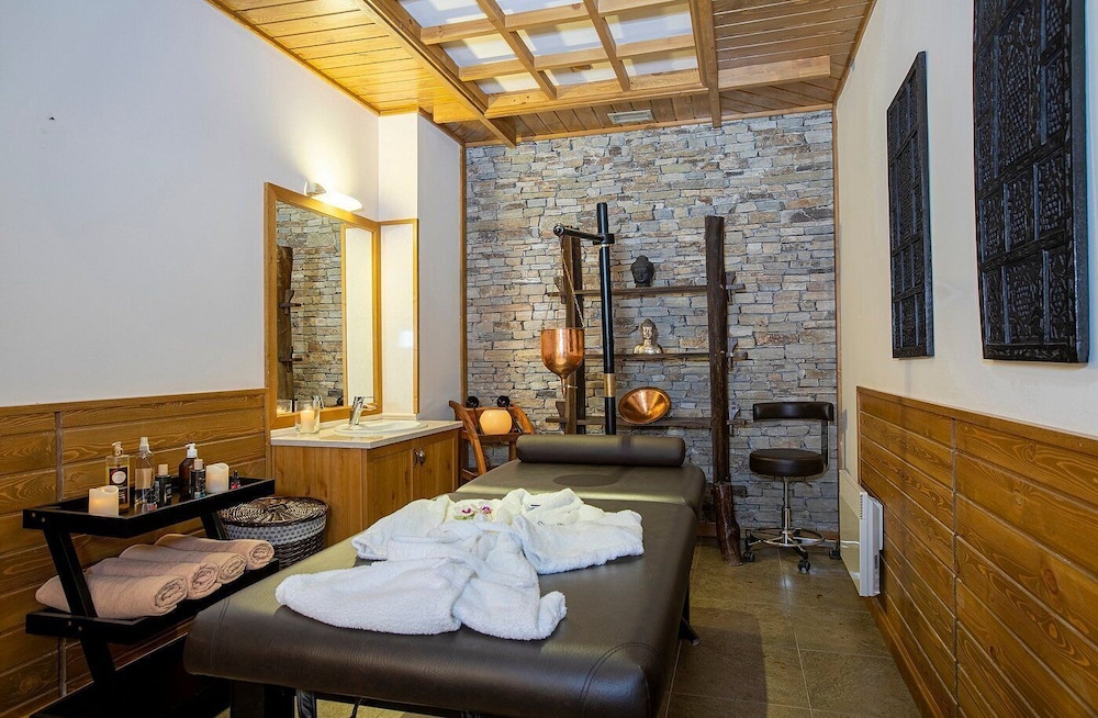 Pirin Golf Villas