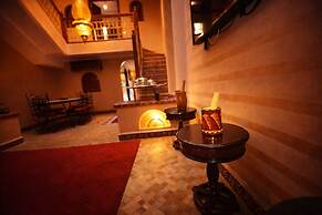 Riad 16 Dar and Pool
