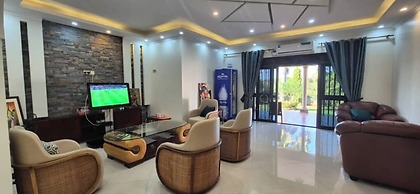 Pariyova Country Hotel