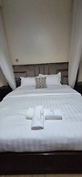 Pariyova Country Hotel