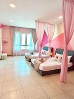 PoP Kitty Octagon Premium Ipoh Homestay