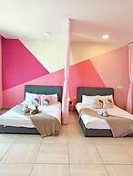 PoP Kitty Octagon Premium Ipoh Homestay