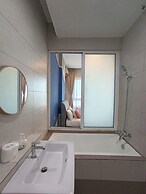 PoP Kitty Octagon Premium Ipoh Homestay