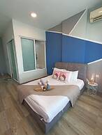PoP Kitty Octagon Premium Ipoh Homestay