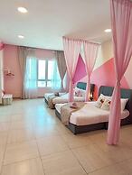 PoP Kitty Octagon Premium Ipoh Homestay