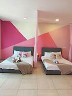 PoP Kitty Octagon Premium Ipoh Homestay