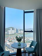 Alacarte Seaview Halong by HaVan