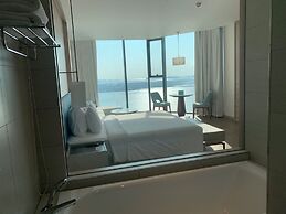 Alacarte Seaview Halong by HaVan
