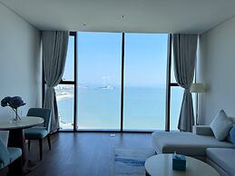 Alacarte Seaview Halong by HaVan