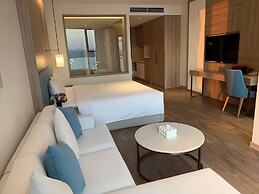 Alacarte Seaview Halong by HaVan