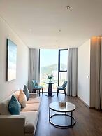 Alacarte Seaview Halong by HaVan