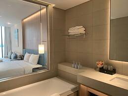 Alacarte Seaview Halong by HaVan