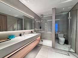 Alacarte Seaview Halong by HaVan