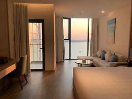 Alacarte Seaview Halong by HaVan