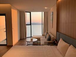 Alacarte Seaview Halong by HaVan