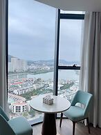 Alacarte Seaview Halong by HaVan