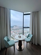 Alacarte Seaview Halong by HaVan