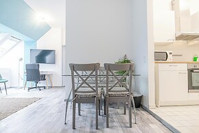 Affordable 2BR With Living Room Vienna