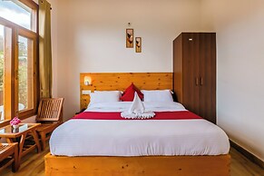 Mukteshwar Valley Resort