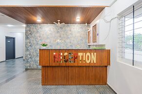 Hotel Royal Manyaa