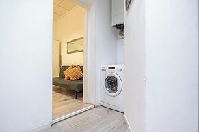 Spacious 1BR Apartment Long Stay