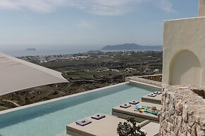 Villa - Sleeps 5 - Private Heated Pool-parking
