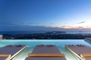 Villa - Sleeps 5 - Private Heated Pool-parking