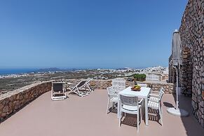 Villa - Sleeps 5 - Private Heated Pool-parking