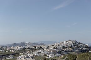 Villa - Sleeps 5 - Private Heated Pool-parking