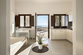 Villa - Sleeps 5 - Private Heated Pool-parking