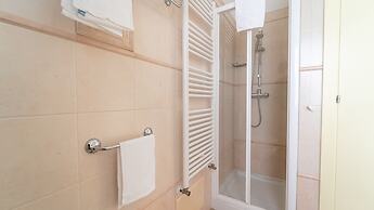 Anchise Mare Holiday Apartments