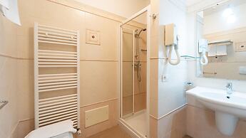 Anchise Mare Holiday Apartments