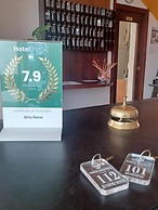 SIRIS HOTEL