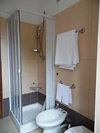 SIRIS HOTEL