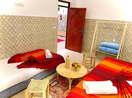 riad la joie