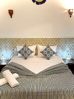 riad la joie