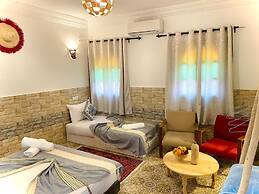 riad la joie