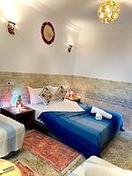 riad la joie