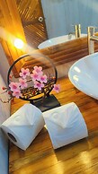 Bamboo Grove Royale by Hiverooms