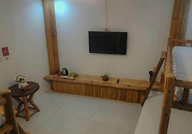 Bamboo Grove Royale by Hiverooms