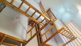 Bamboo Grove Royale by Hiverooms