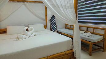 Bamboo Grove Royale by Hiverooms