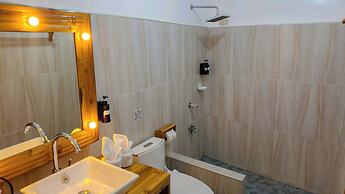 Bamboo Grove Royale by Hiverooms
