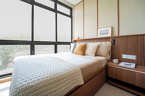 Weave Suites - Novena