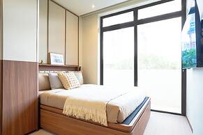 Weave Suites - Novena