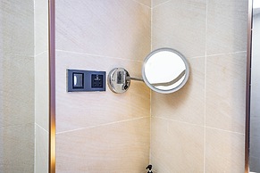 Trendy Romantic MAXScreen Hotel