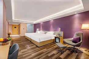 Trendy Romantic MAXScreen Hotel
