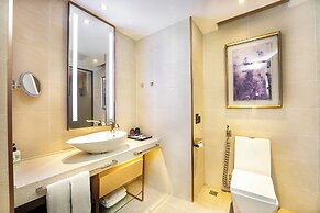 Trendy Romantic MAXScreen Hotel