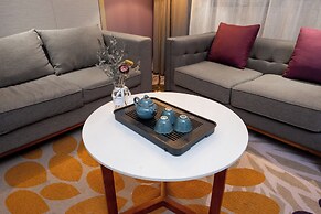 Trendy Romantic MAXScreen Hotel